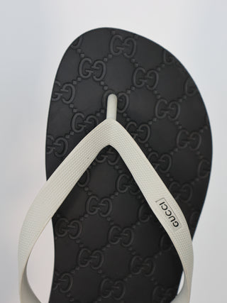 Gucci black two-tone rubber sandals with embossed GG logo, size 27 cm