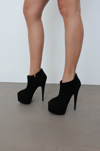 Giuseppe Zanotti black suede platform ankle boots with gold zip detail – luxury Italian designer boots, available at Luxury Kulture.