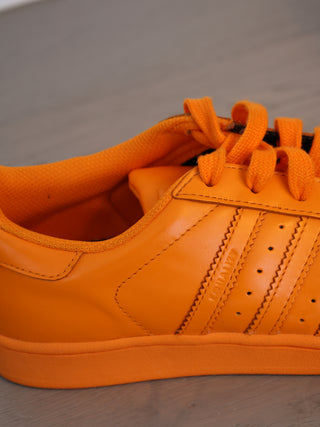 Adidas Originals x Pharrell Williams Supercolour Sneakers – IT 38
