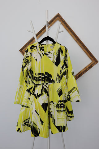 Kenzo Kids green and black abstract print dress, size 8 years, relaxed silhouette.