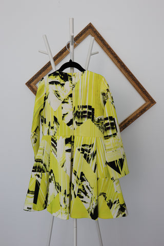 Kenzo Kids green and black abstract print dress, size 8 years, relaxed silhouette.