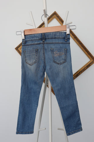 Gucci kids blue skinny jeans with logo patch, size 3 years.