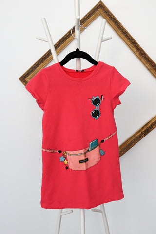 Marc Jacobs girls red salmon cotton dress with trompe l’oeil bag and sunglasses graphic, size 4 years.