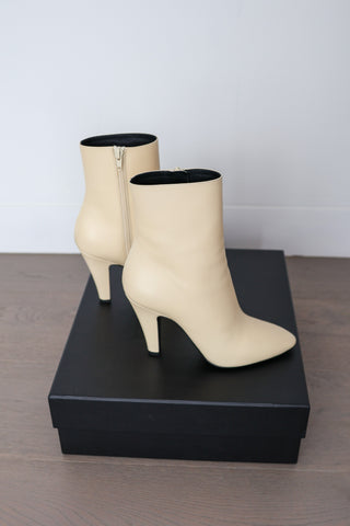 Saint Laurent beige soft calf leather ankle boots 68 95 Vanity size 38 new in box.