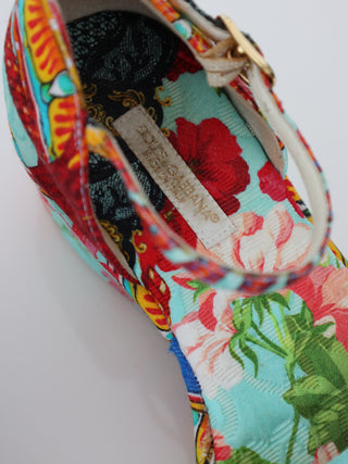 Dolce & Gabbana girls floral wedge sandals size 33.