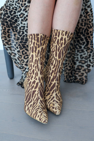 Zimmermann leopard print Lycra mid-length booties size 38.