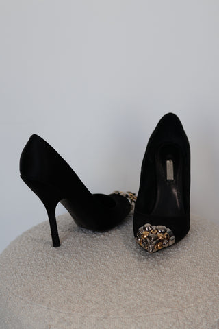 Louis Vuitton black leather pointed-toe heels with metallic embellished toe caps and slim stiletto heels, size EU 37.