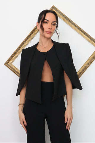 Karengee Poncho Style Top Black – Size S