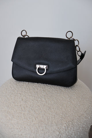 Ferragamo Black Calf Leather Shoulder Bag – Medium