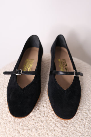 Vintage Salvatore Ferragamo Suede Flats – EU 37